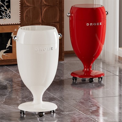 垃圾桶家用客厅2025新款卧室大容量轻奢高档高颜值带轮带翻盖纸篓